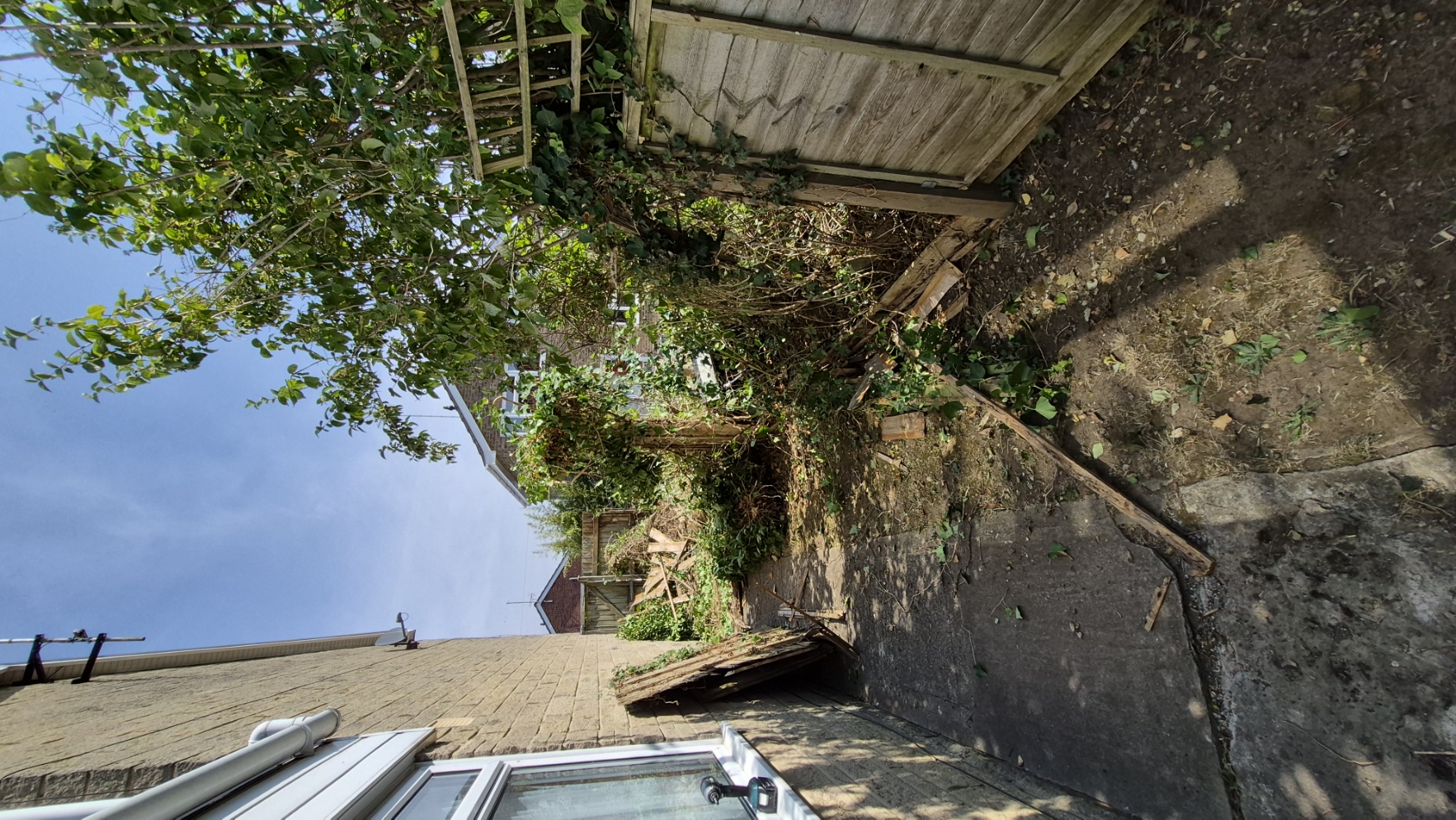 Side passage clearance and fencing — before